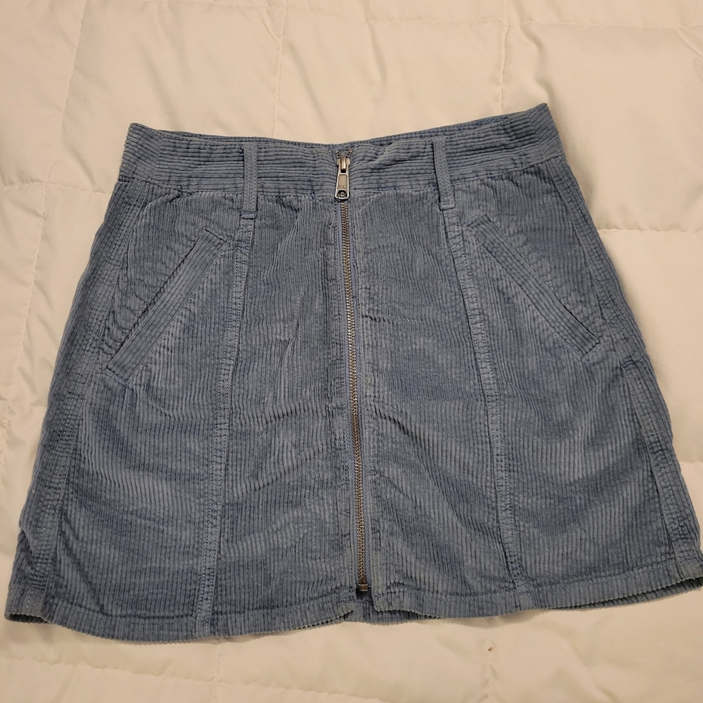 Woman's American Eagle blue corduroy skirt size 0